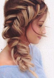 Top Curly Hairstyles For Teenage Girls3