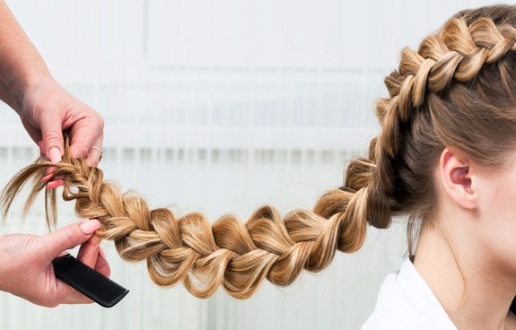 Top Curly Hairstyles For Teenage Girls! » Aan Tafel Helsinki